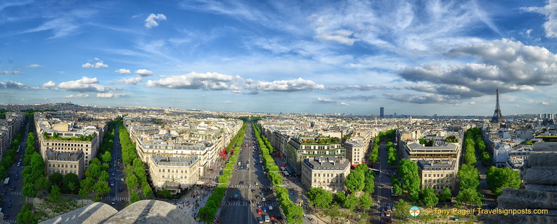 Paris_Arc-de-Triomphe_PanoramaA.jpg